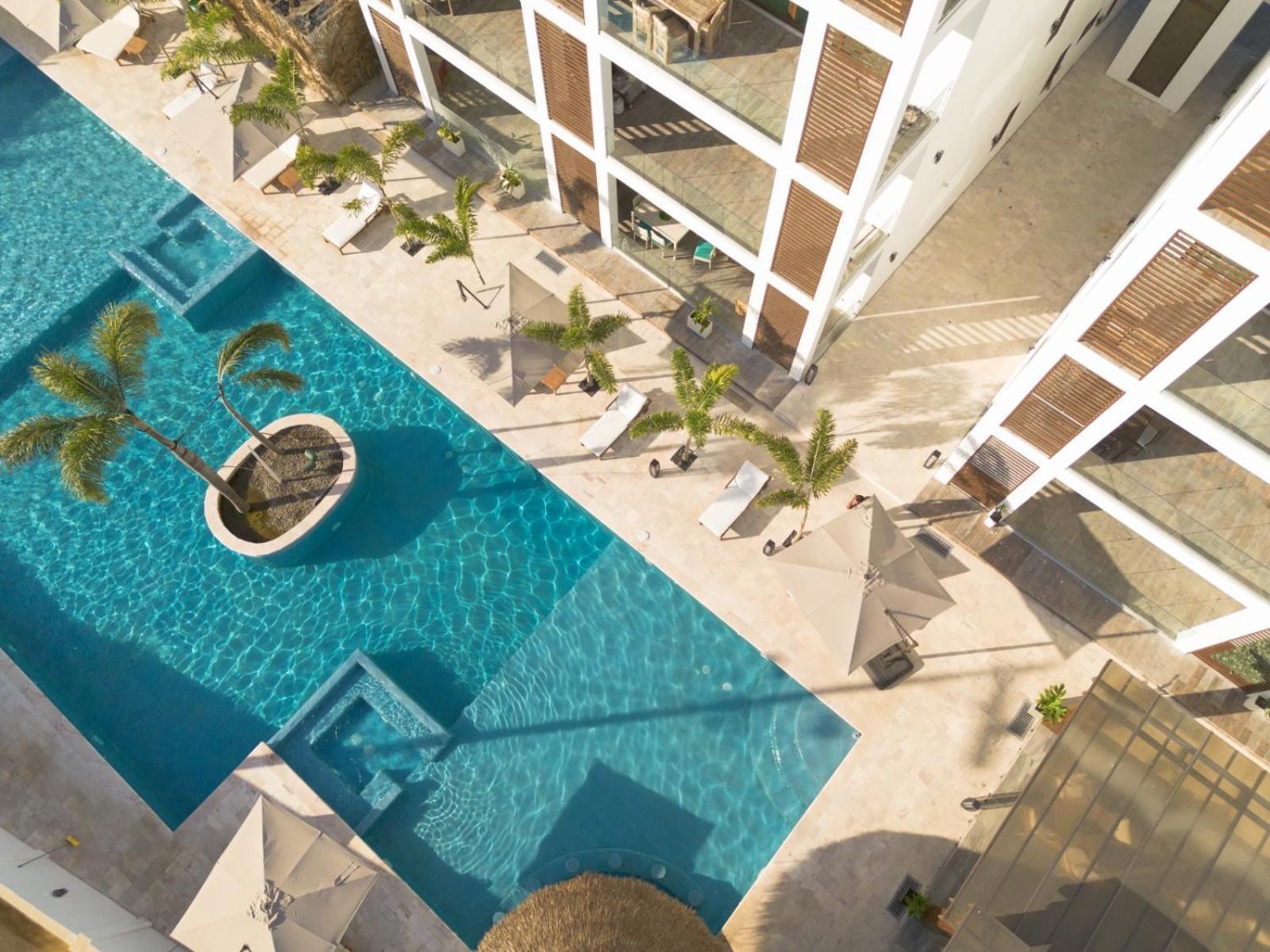 Acqua Di Mare Resort Уест Бей Екстериор снимка
